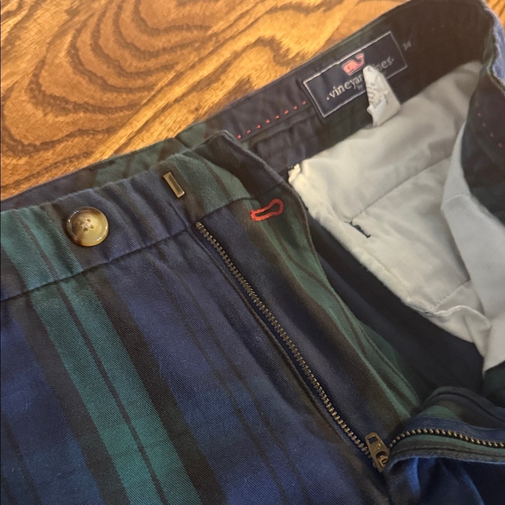 Vineyard Vines Men's Blue and Green Striped Chinos Blackwatch Plaid - Picture 14 of 15